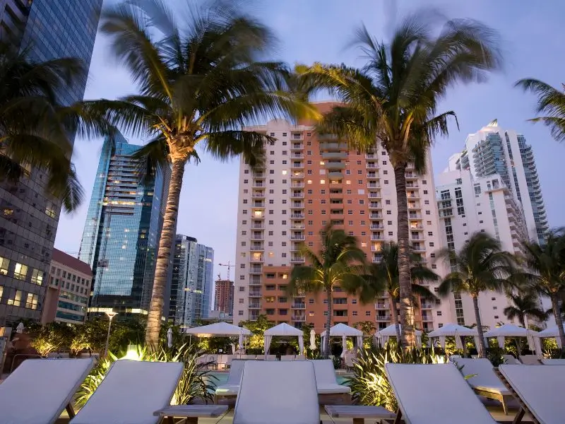 Cigar Lounges in Miami Beach